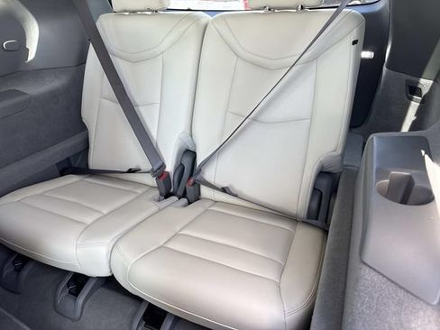 Used 2023 Cadillac XT6 Premium Luxury w/ Technology Package FWD image 13