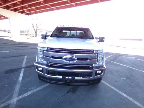 Used 2018 Ford F350 Lariat w/ Tow Technology Bundle image 3