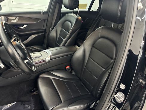 Used 2020 Mercedes-Benz GLC 300 4MATIC image 11