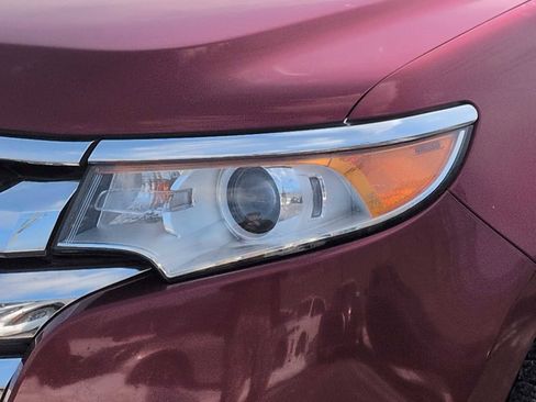 Used 2013 Ford Edge Limited w/ Driver Entry Pkg image 11