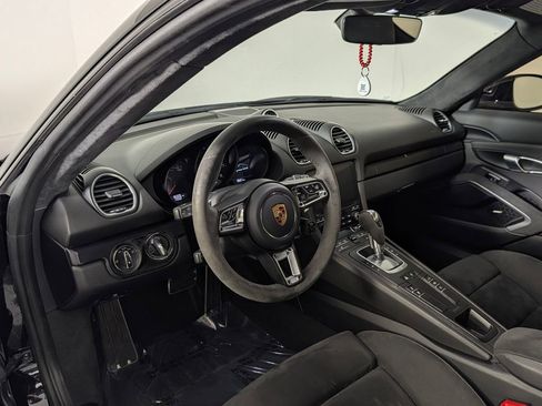 Certified 2019 Porsche 718 Cayman GTS RWD image 4