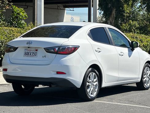 Used 2016 Scion iA image 9