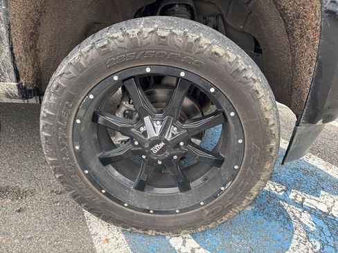 Used 2021 Chevrolet Colorado Z71 image 9