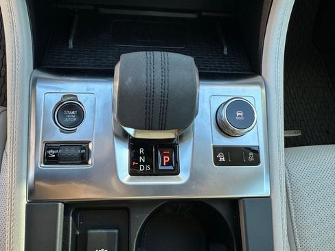 Used 2023 Jaguar F-PACE S image 25