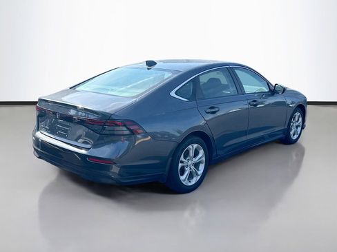 Used 2023 Honda Accord LX image 7
