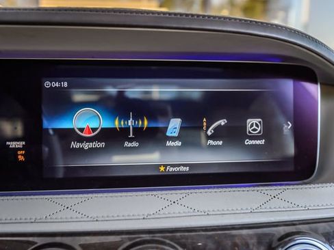 Used 2018 Mercedes-Benz S 560 Sedan image 21