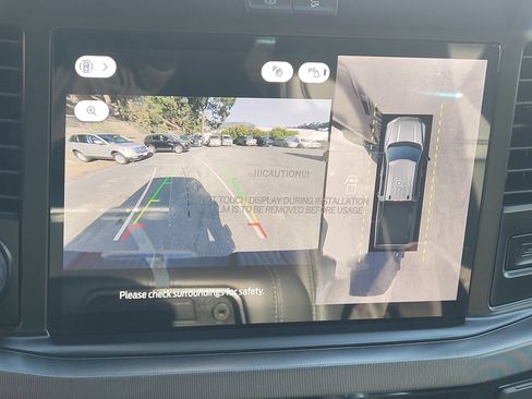 New 2026 Ford F250 Platinum image 9