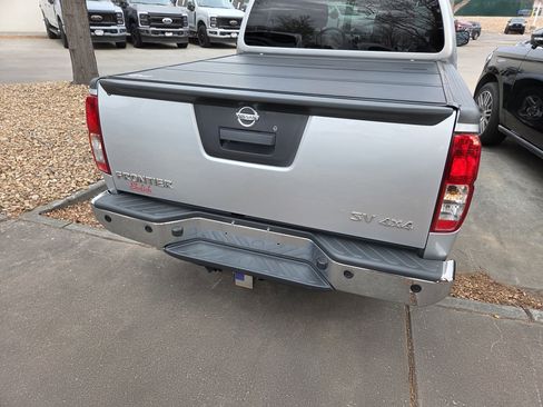 Used 2013 Nissan Frontier SV w/ SV Value Truck Pkg image 6