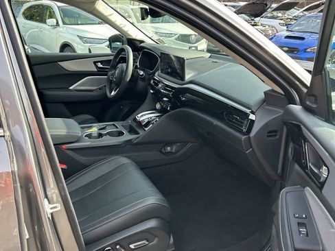 Used 2025 Acura MDX w/Technology Package image 16