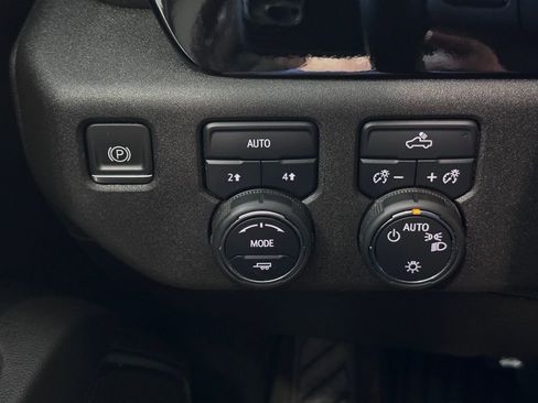 Certified 2022 Chevrolet Silverado 1500 LT image 21