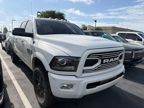 Used 2018 RAM 2500 Laramie w/ Sport Appearance Group AWD/4WD image 2
