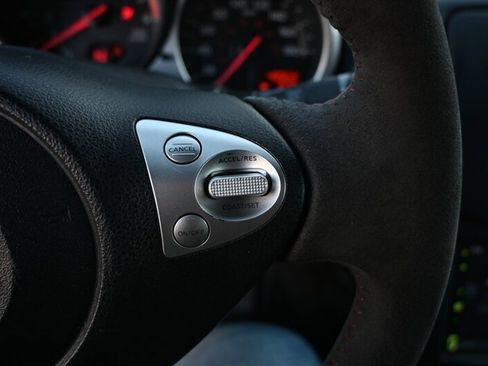 Used 2013 Nissan 370Z Touring w/ Sport Pkg RWD image 30