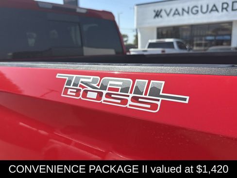 Used 2020 Chevrolet Silverado 1500 LT Trail Boss AWD/4WD image 4