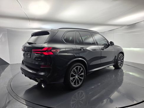 Used 2024 BMW X5 sDrive40i w/ M Sport Package RWD image 4
