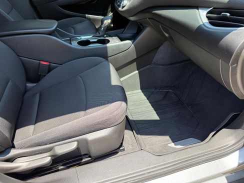 Used 2023 Chevrolet Malibu RS w/ LPO, Floor Liner Package image 31