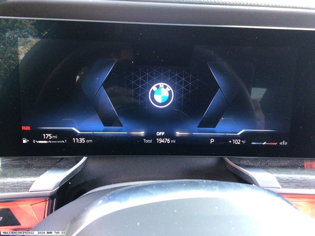 Used 2024 BMW 740i xDrive w/ Executive Package AWD/4WD image 13