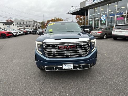 Used 2024 GMC Sierra 1500 Denali w/ Technology Package image 2