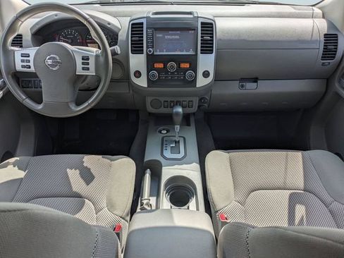 Used 2021 Nissan Frontier SV w/ Midnight Edition Floor Mats RWD image 15