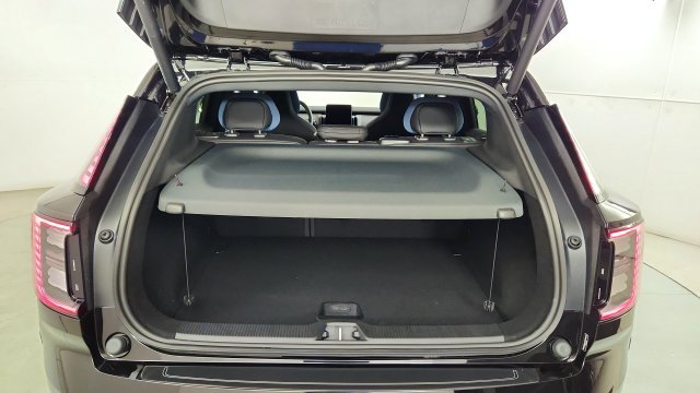 New 2026 Volvo EX30 Cross Country Ultra w/ Protection Package Premier AWD/4WD image 35