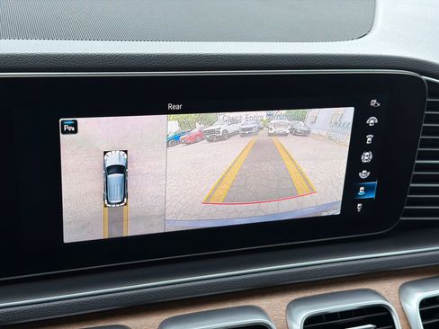 Used 2020 Mercedes-Benz GLE 350 4MATIC image 27