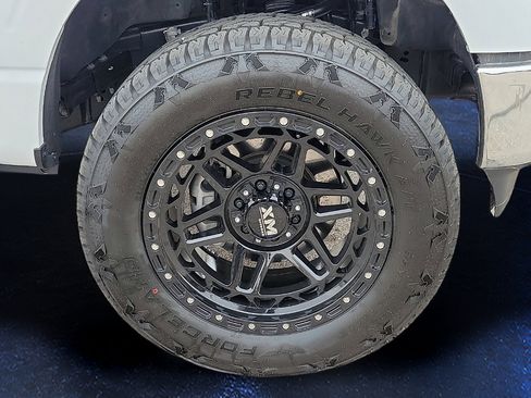 Used 2025 Ford F150 XLT w/ Equipment Group 301A Standard AWD/4WD image 7