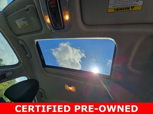 Used 2025 Hyundai Elantra Limited FWD image 29