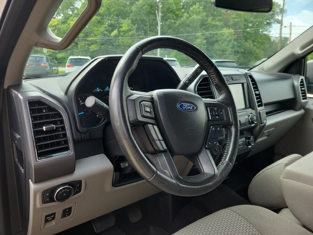Used 2019 Ford F150 XLT w/ Equipment Group 302A Luxury AWD/4WD image 22