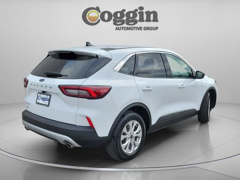 Certified 2024 Ford Escape Active image 3