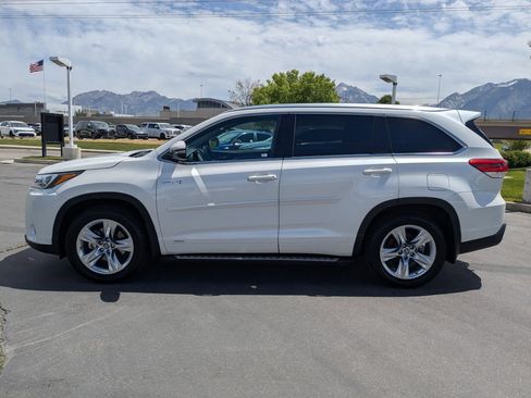 Used 2019 Toyota Highlander Limited AWD/4WD image 3
