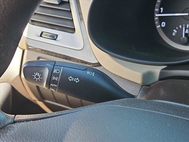 Used 2017 Hyundai Santa Fe Sport FWD image 15