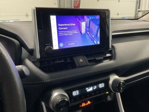 Used 2025 Toyota RAV4 XLE image 15