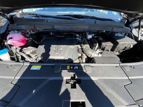 Used 2026 Kia Carnival FWD image 30