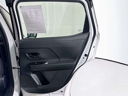 Used 2025 Nissan Kicks S FWD image 29