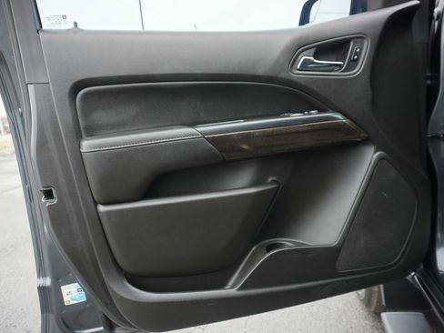 Used 2016 GMC Canyon SLT w/ Trailering Package image 12