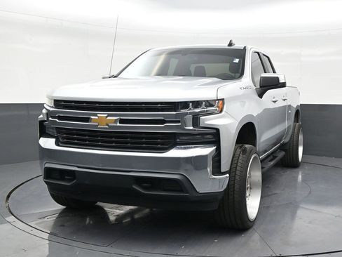 Used 2020 Chevrolet Silverado 1500 LT AWD/4WD image 8