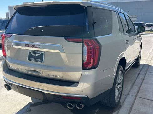 Used 2023 GMC Yukon Denali image 4