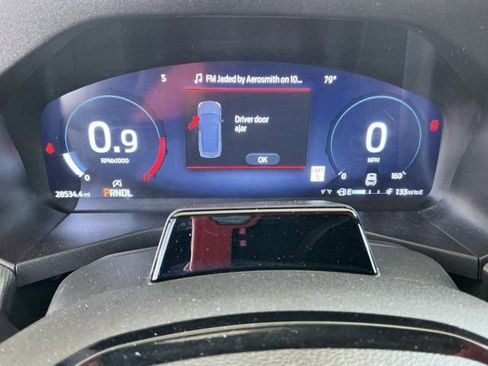 Used 2025 Ford Explorer ST-Line w/ ST-Line Street Pack AWD/4WD image 32