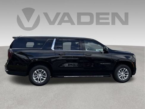 New 2026 Chevrolet Suburban LS RWD image 4