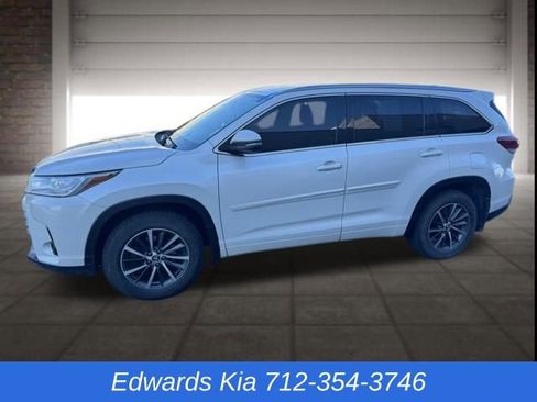 Used 2018 Toyota Highlander XLE w/ Protection Package #3 image 7