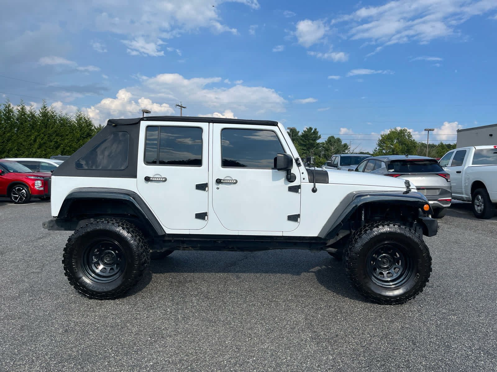 Used 2016 Jeep Wrangler Unlimited Sport w/ Quick Order Package 23S AWD/4WD image 2