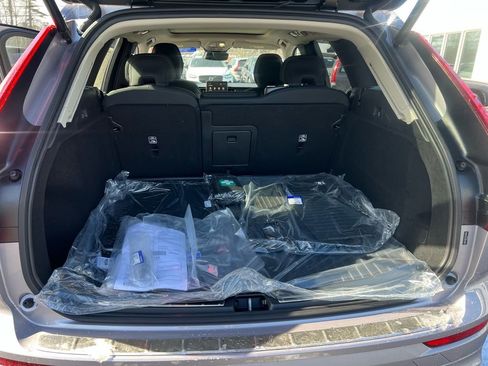 New 2026 Volvo XC60 B5 Plus w/ Protection Package Premier AWD/4WD image 22