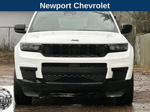 Used 2023 Jeep Grand Cherokee L Laredo image 10