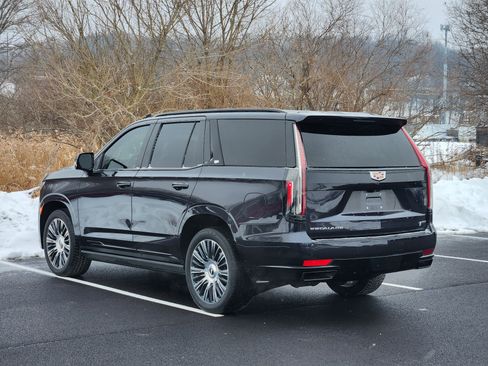 Used 2022 Cadillac Escalade Sport Platinum image 13
