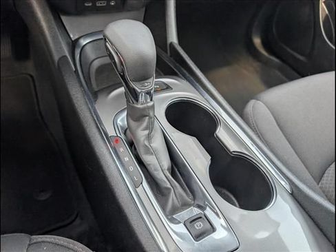 Used 2024 Chevrolet Malibu LT FWD image 13