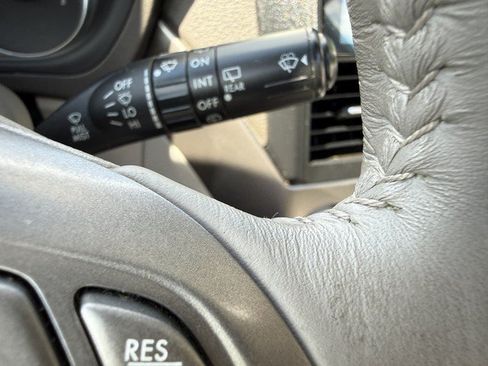 Used 2009 Subaru Forester 2.5X Limited AWD/4WD image 21