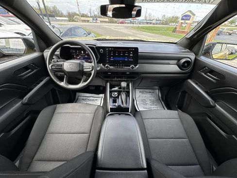Used 2023 Chevrolet Colorado Trail Boss w/ Technology Package AWD/4WD image 21