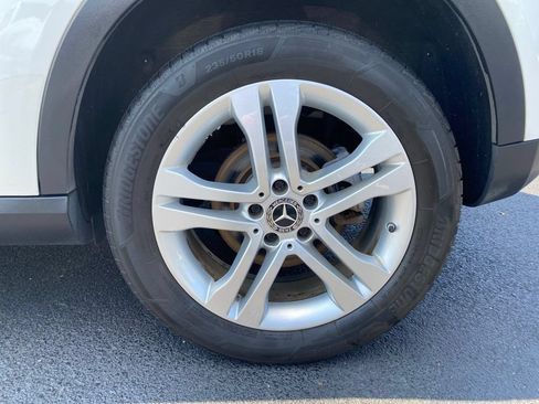 Used 2019 Mercedes-Benz GLA 250 4MATIC image 9