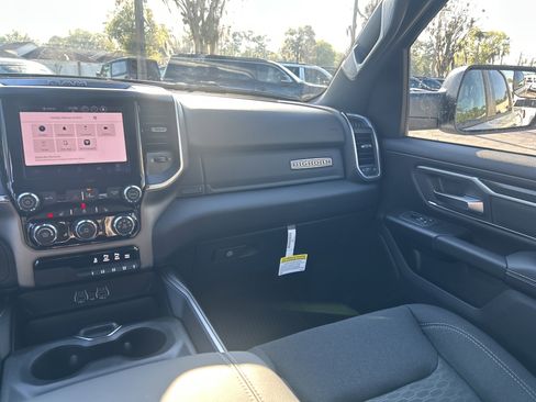 New 2026 RAM 1500 4x4 Crew Cab image 39
