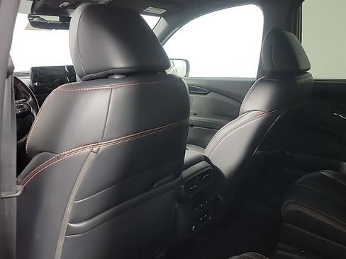 Certified 2023 Honda Pilot TrailSport image 19