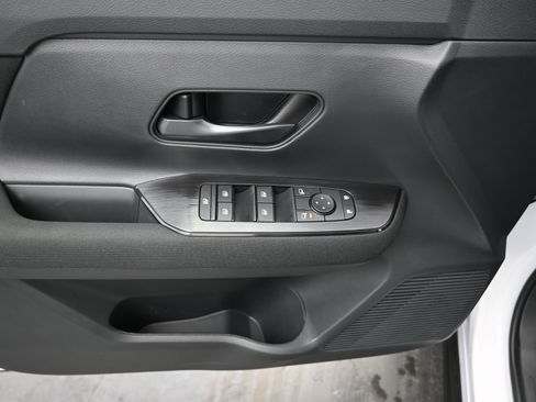 New 2026 Nissan Kicks S image 11